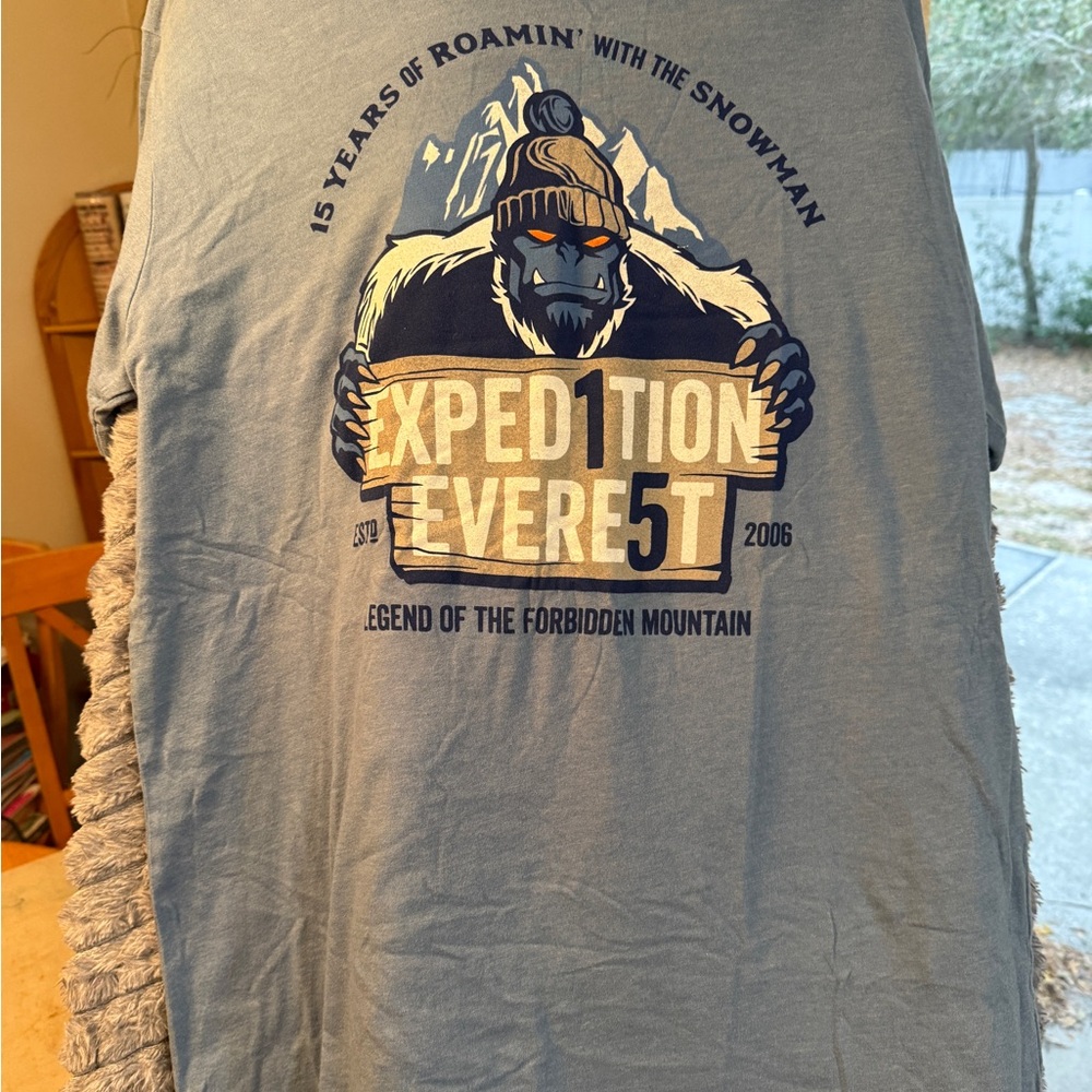 Disney Expedition Everest Blue Graphic T-Shirt XL